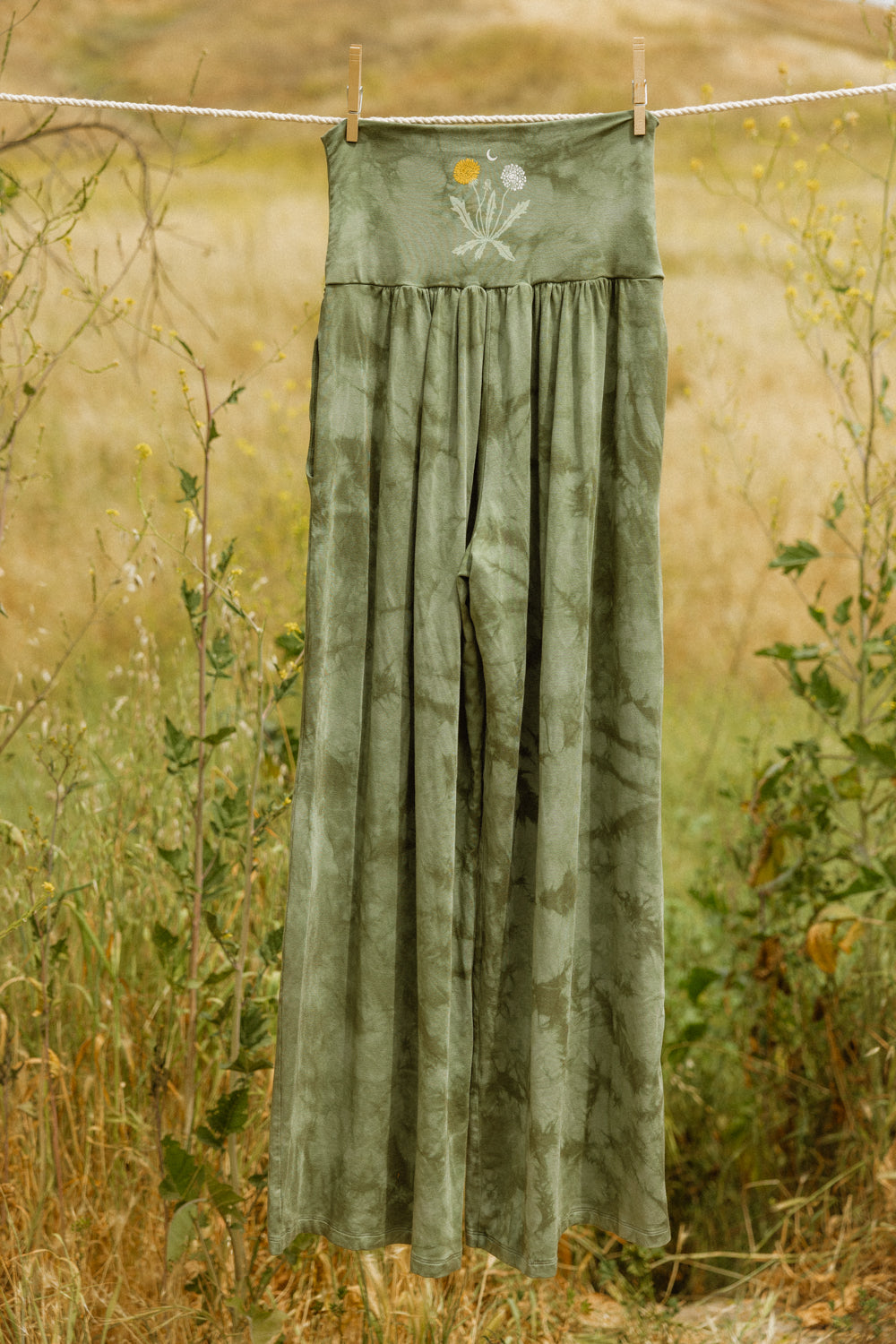 Dandelion Sojourn Pants