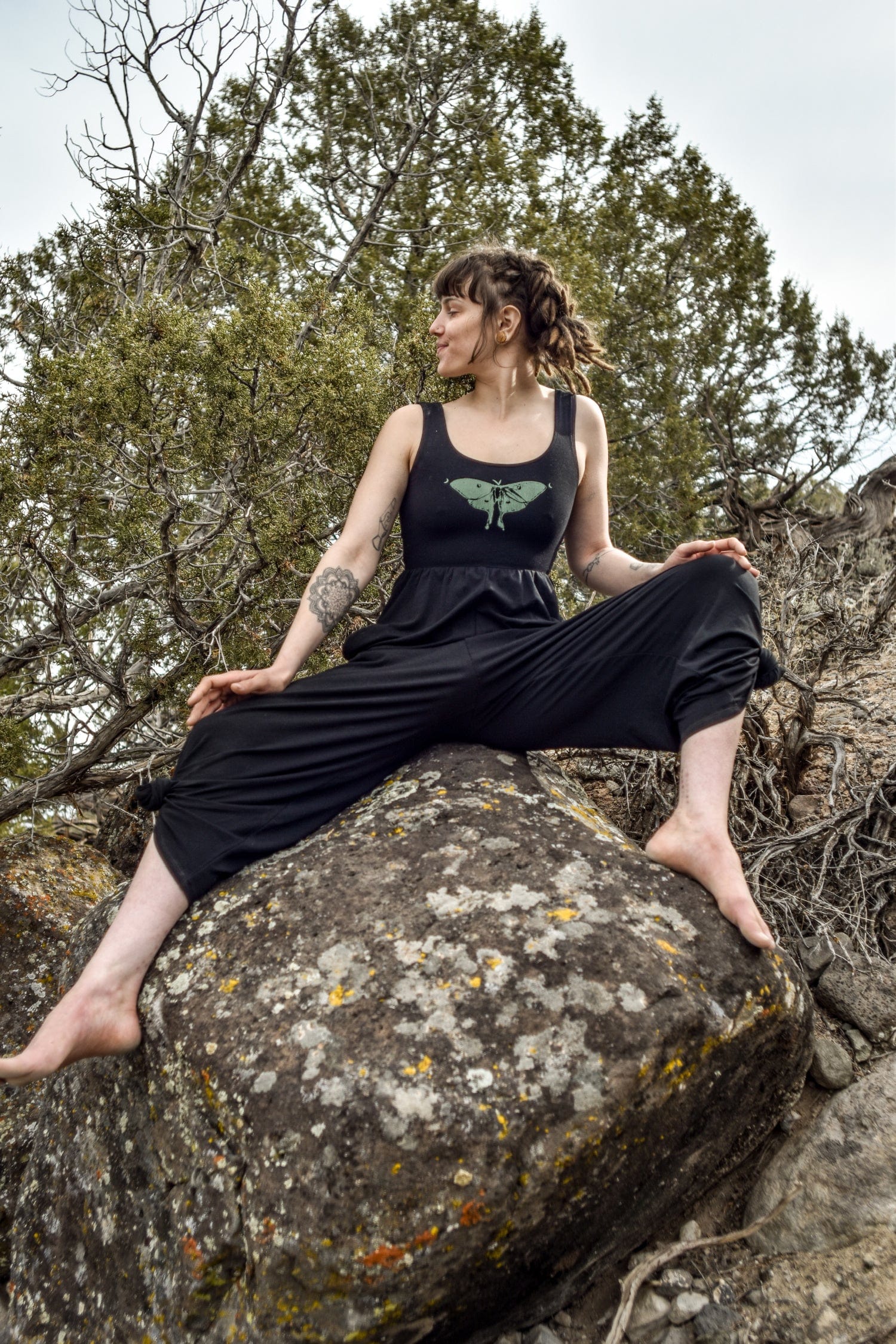 Women's sustainable yoga wear. Eco friendly and fair trade.