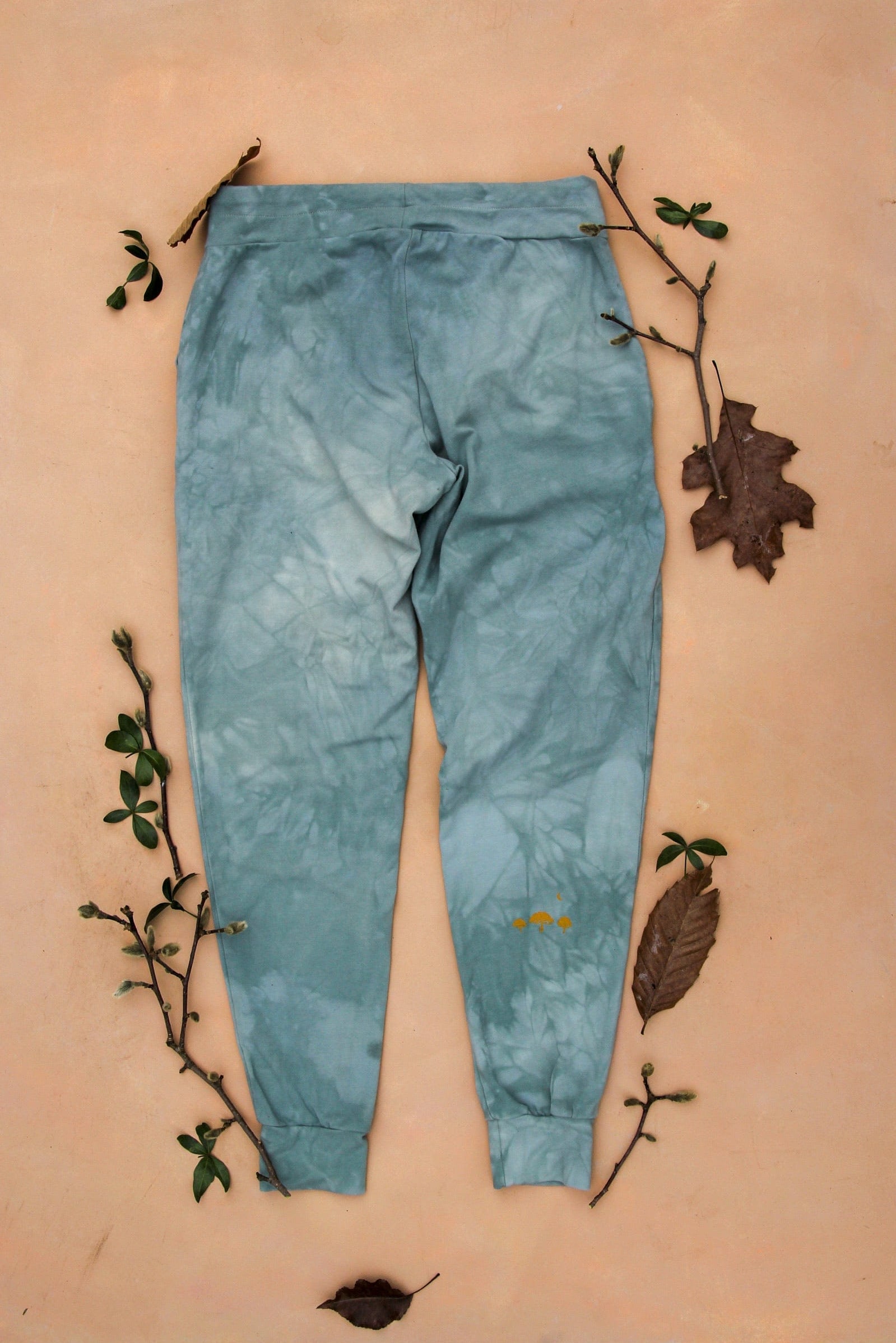 Women's sustainable yoga wear. Eco friendly and fair trade.
