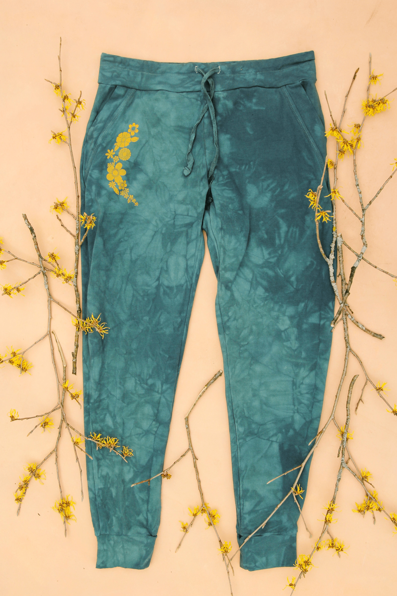Women's sustainable yoga wear. Eco friendly and fair trade.