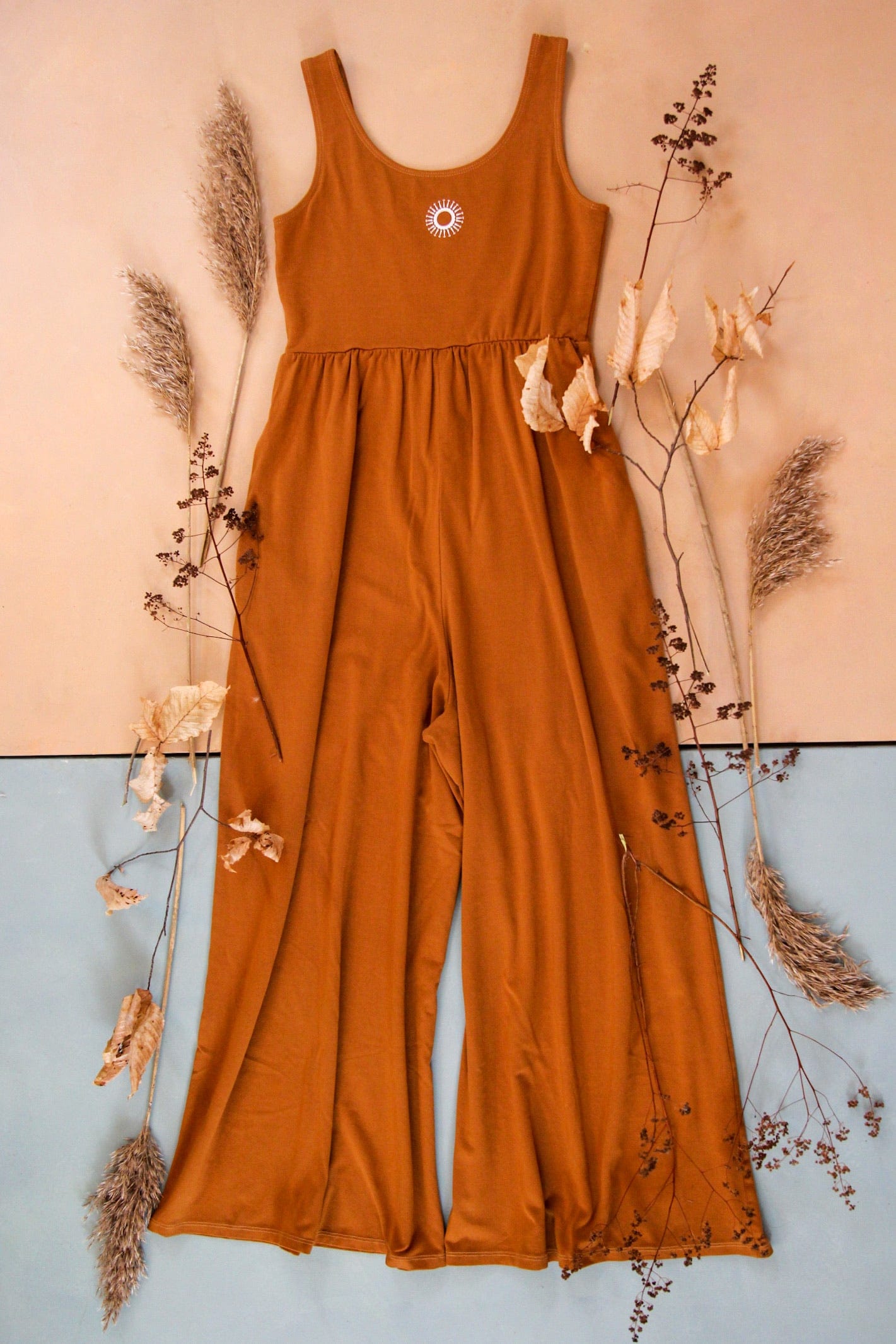Women's sustainable yoga wear. Eco friendly and fair trade.