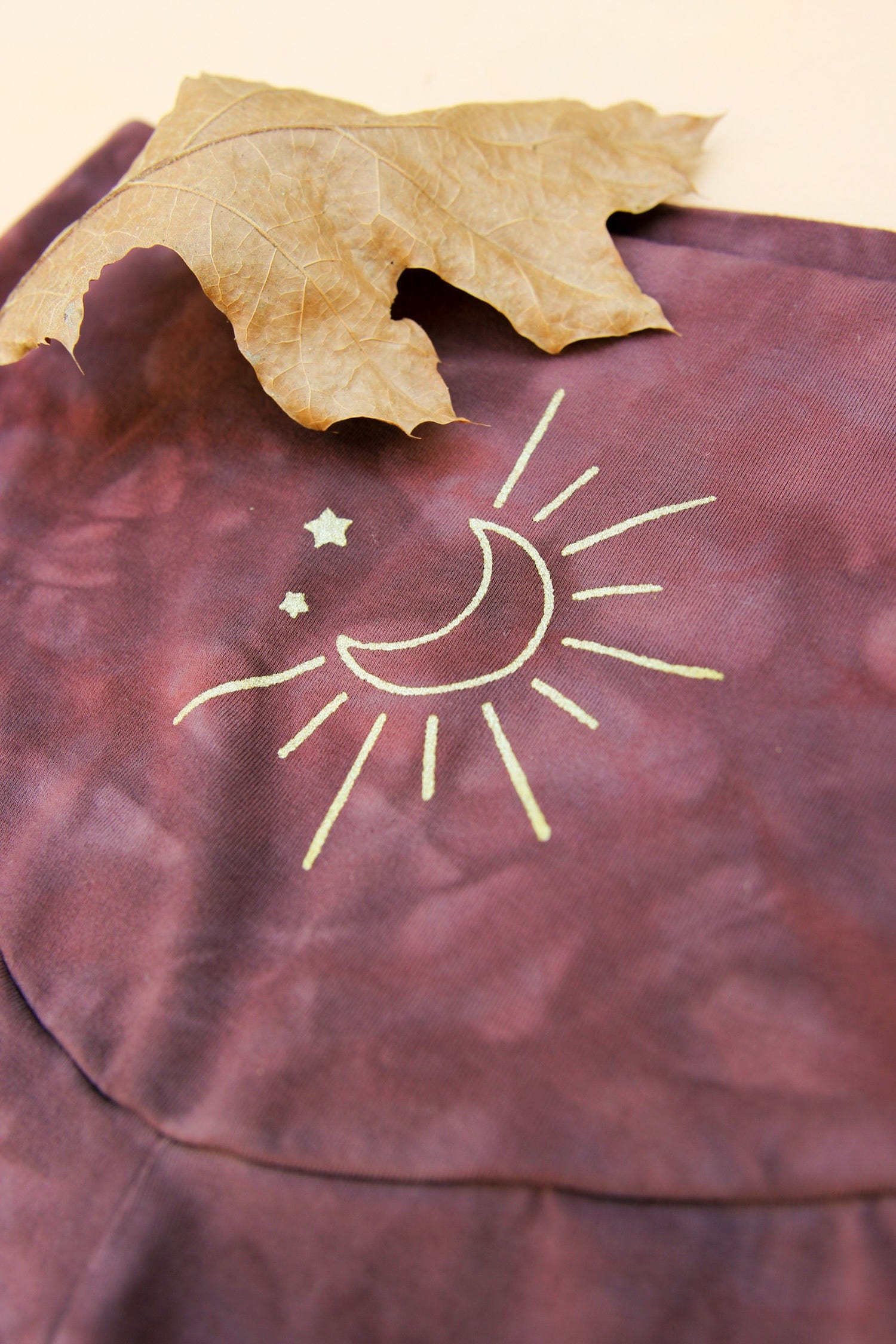 Women's sustainable yoga wear. Eco friendly and fair trade.