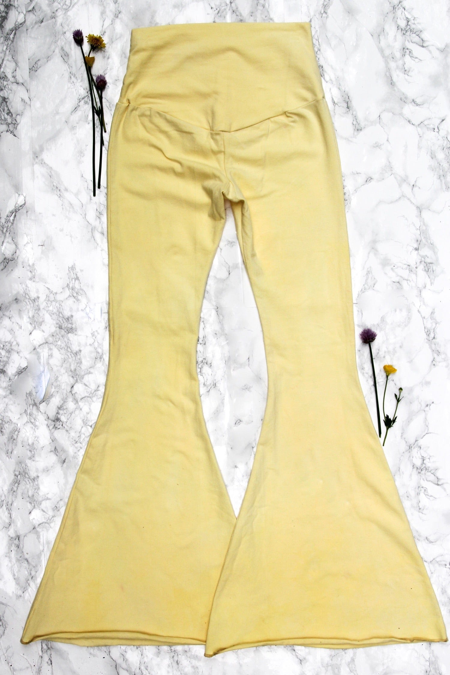 Women's sustainable yoga wear. Eco friendly and fair trade.
