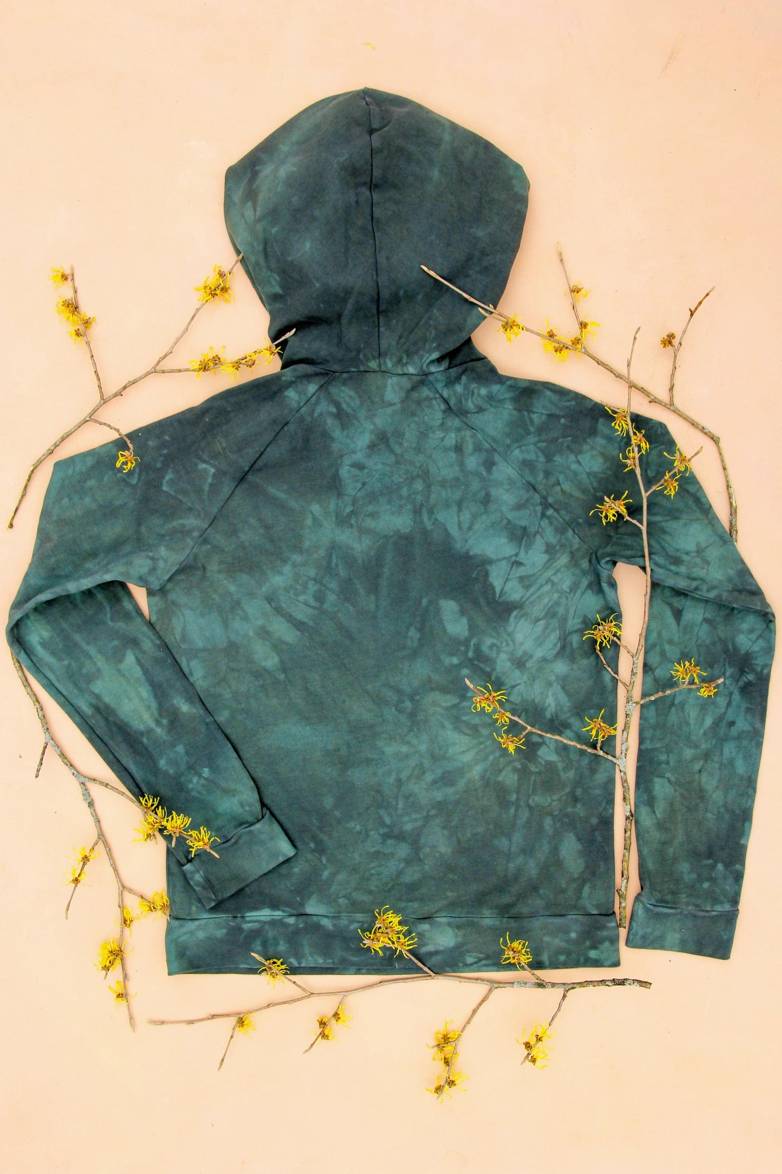 Women's sustainable yoga wear. Eco friendly and fair trade.