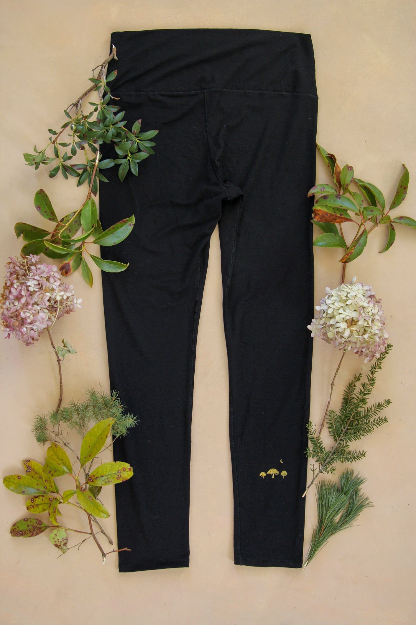 Women's sustainable yoga wear. Eco friendly and fair trade.
