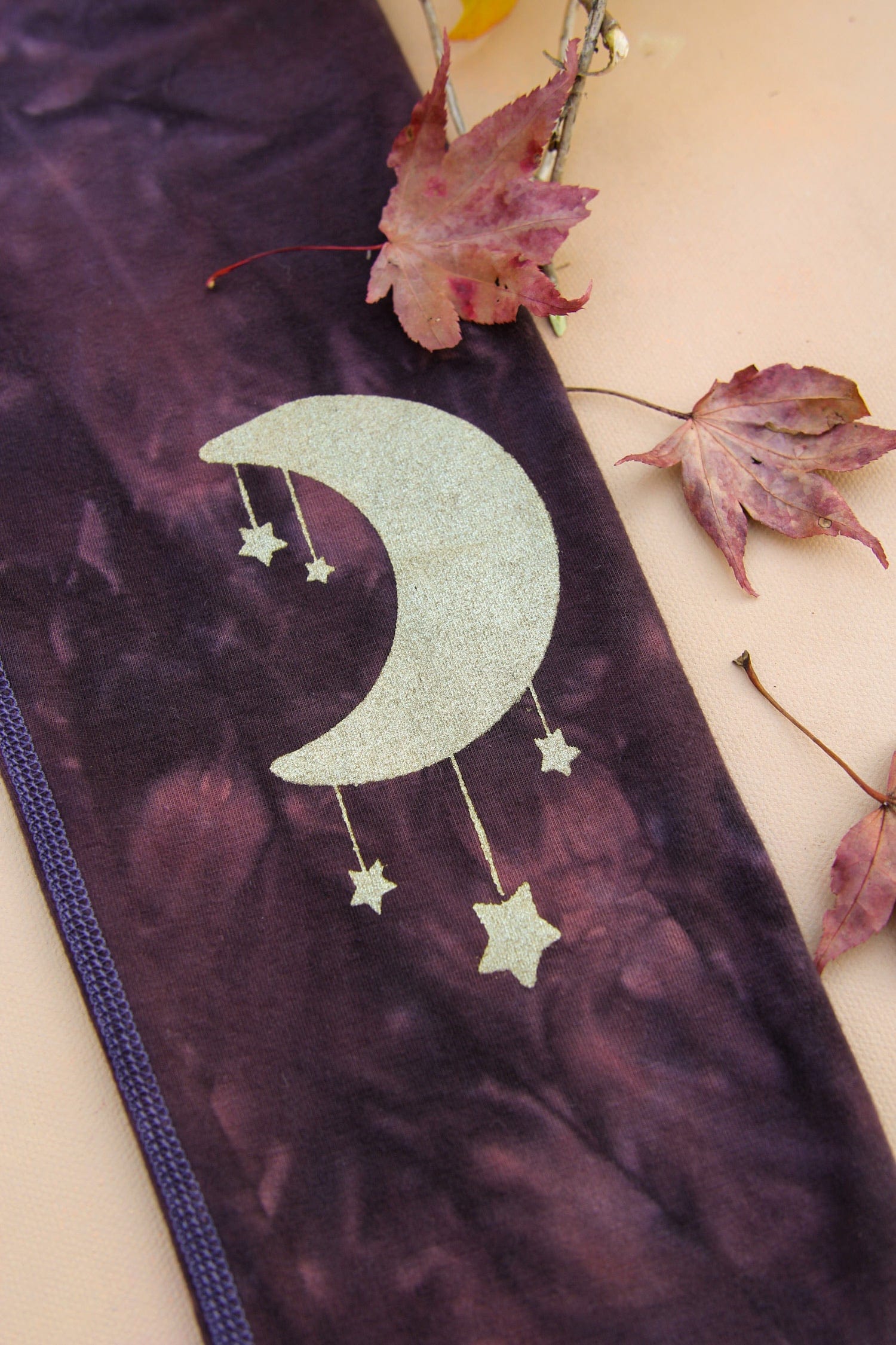 Women's sustainable yoga wear. Eco friendly and fair trade.
