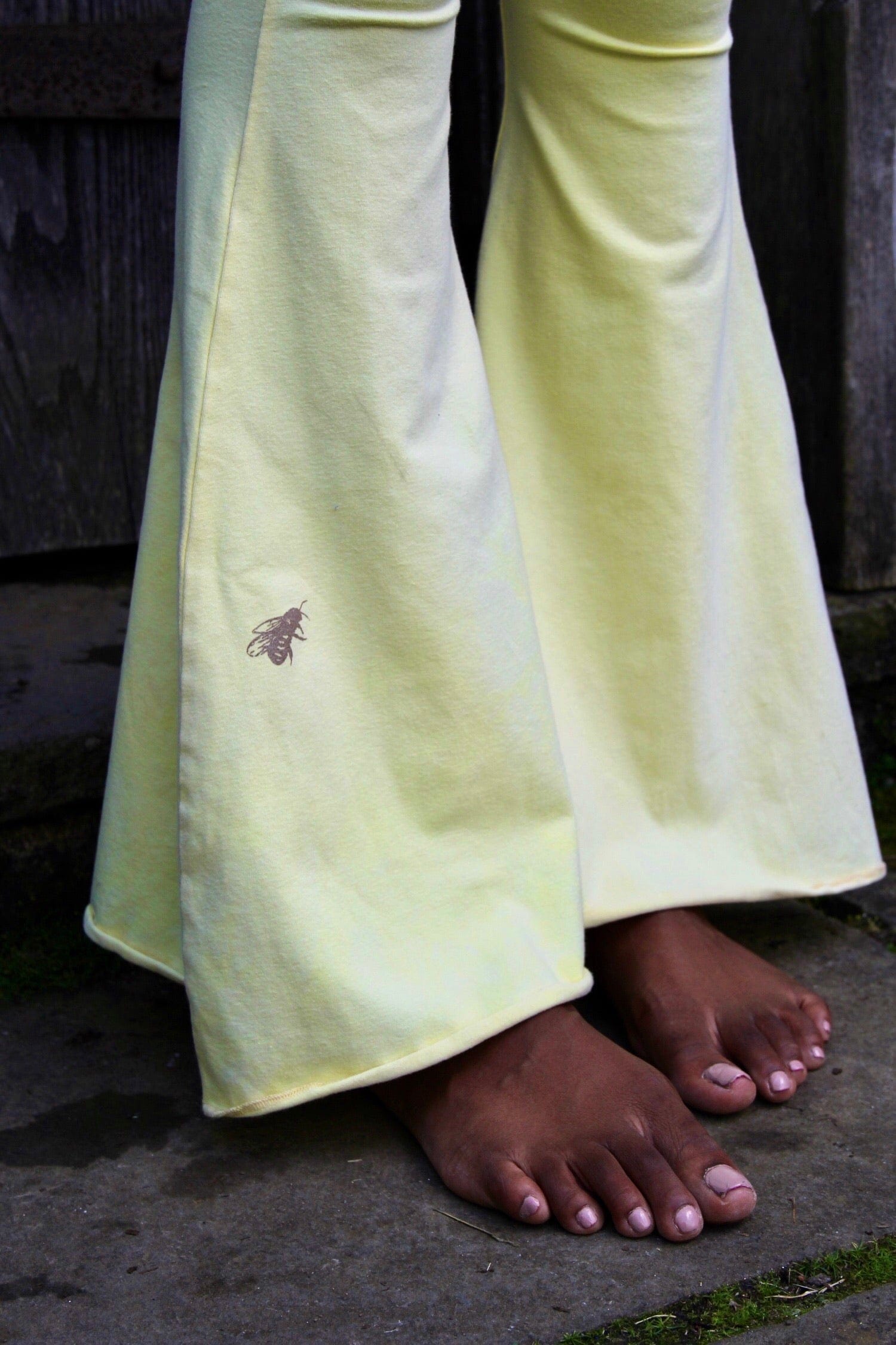 Women's sustainable yoga wear. Eco friendly and fair trade.