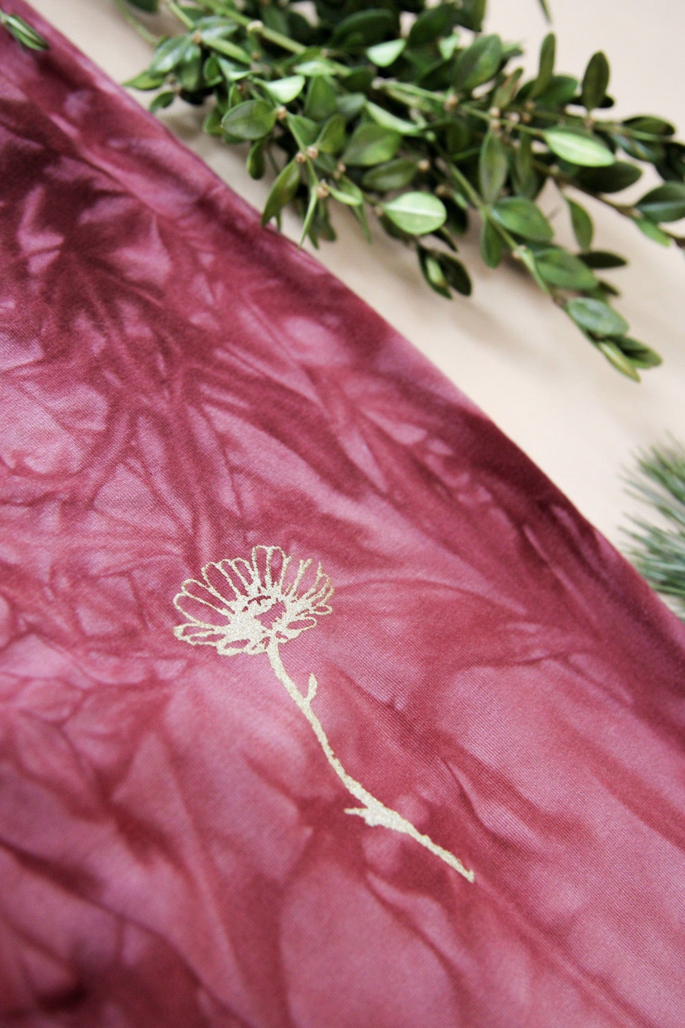 Women's sustainable yoga wear. Eco friendly and fair trade.
