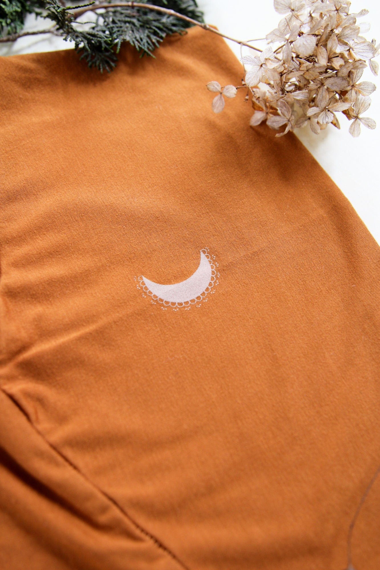Women's sustainable yoga wear. Eco friendly and fair trade.